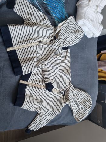 3 veste kiabi identique