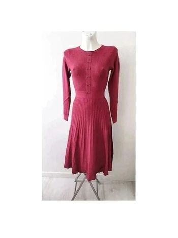 Robe plissée chic élégante mi-longue en maille coloris bordeau style rétro vintage chic