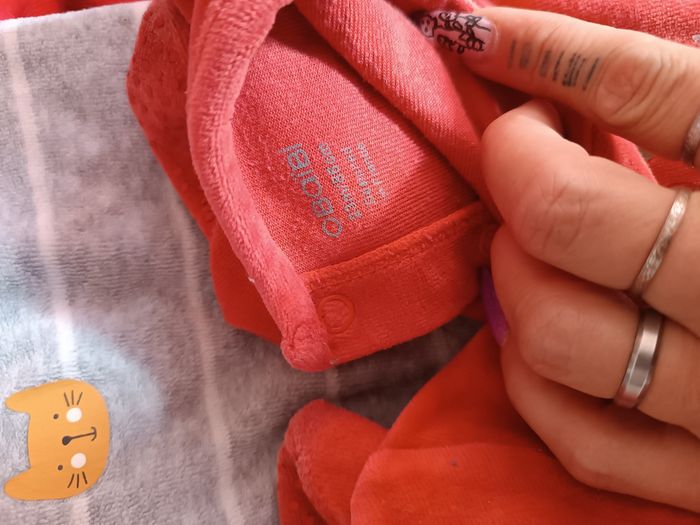 Lot pyjama pyjamas velours 24 mois - photo numéro 2