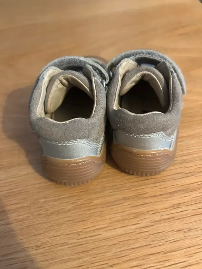 Chaussure cuir argenté 21 - photo numéro 3