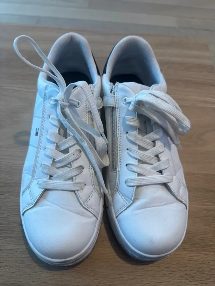 Baskets Tommy Hilfiger taille 41