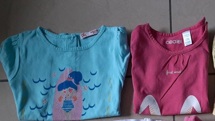 Lot de 2 tee shirts manches courtes fille 24 mois - photo numéro 1