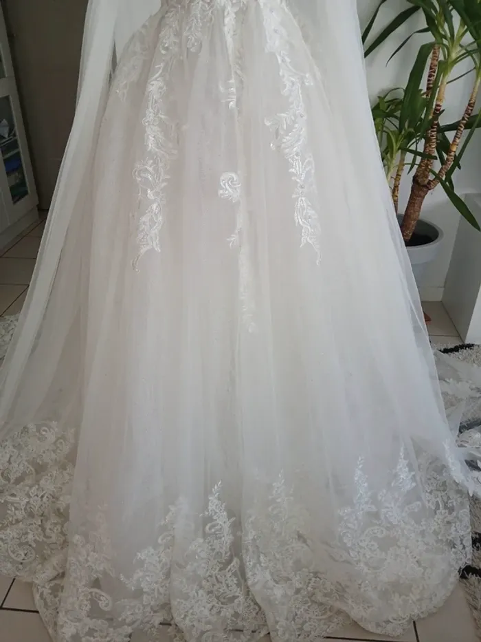 Magnifique Robe de Mariée avec son long Voile Taille L🎉💝 - photo numéro 9