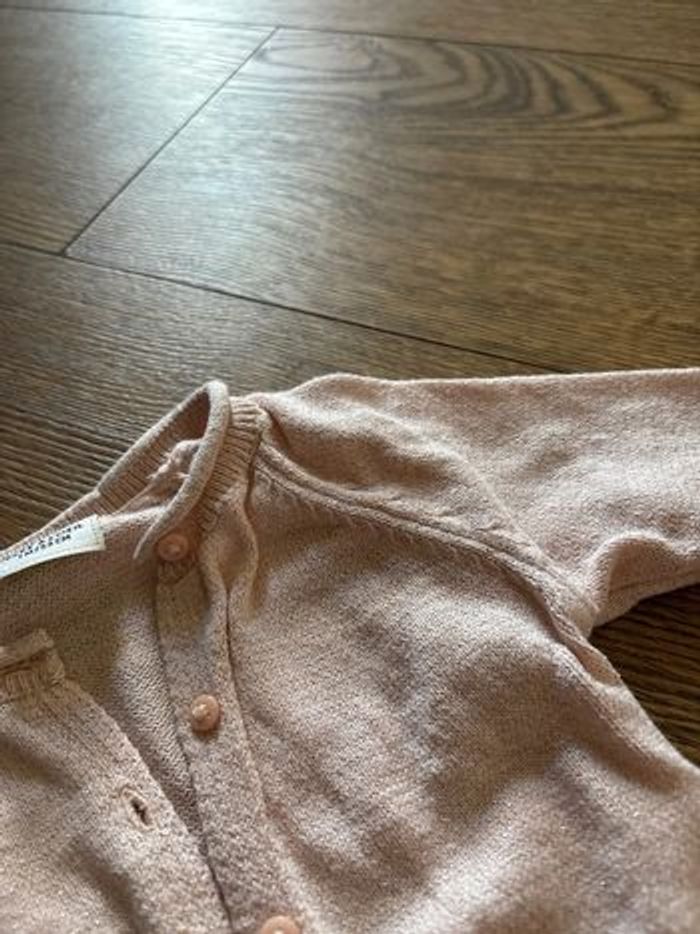 Lot de 4 gilets 1 mois - photo numéro 2