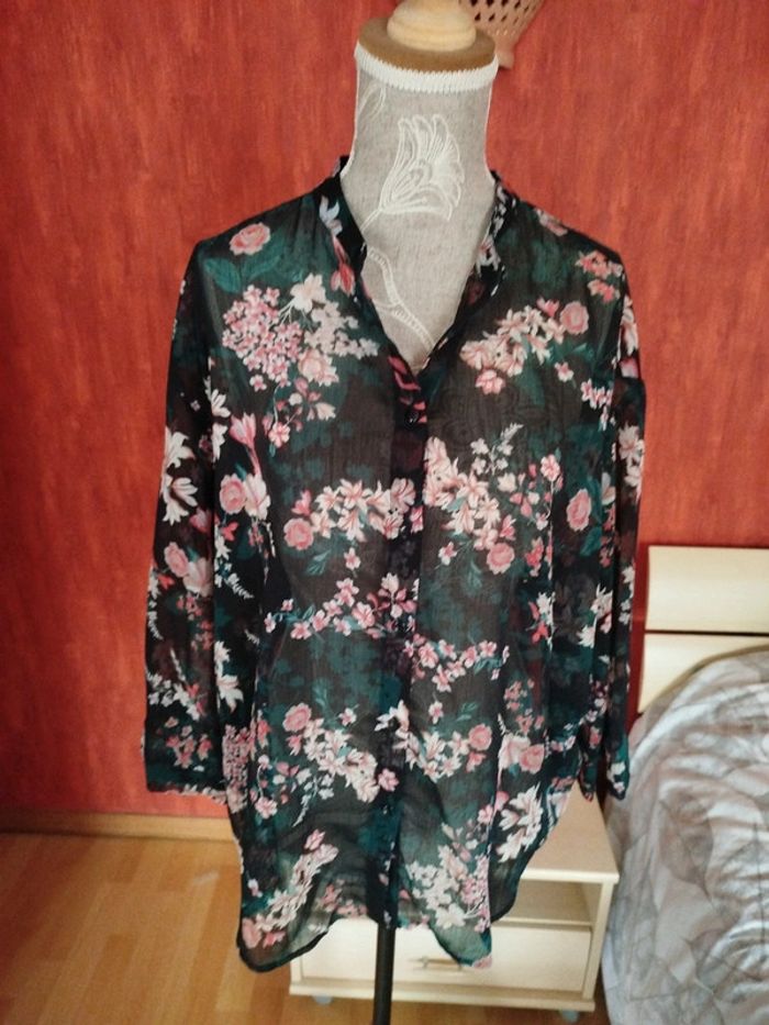 Chemisier fleuri en transparence - photo numéro 6