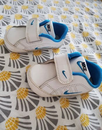 Baskets Nike T.17