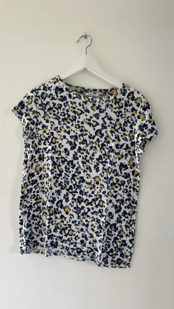 Tee shirt