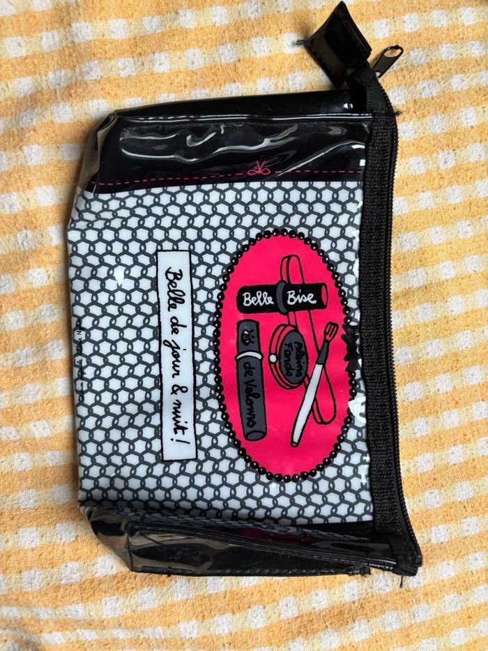 Trousse à maquillage - photo numéro 2