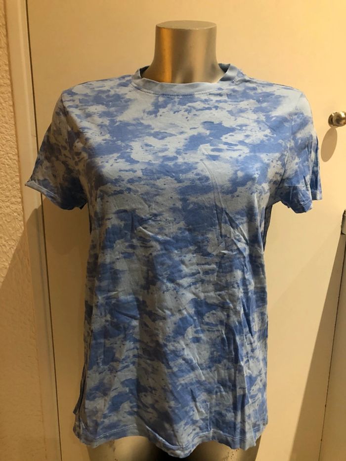 Tee shirt
