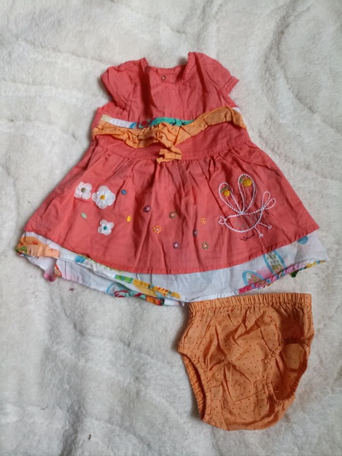 Robe d'été et sa culotte assortie