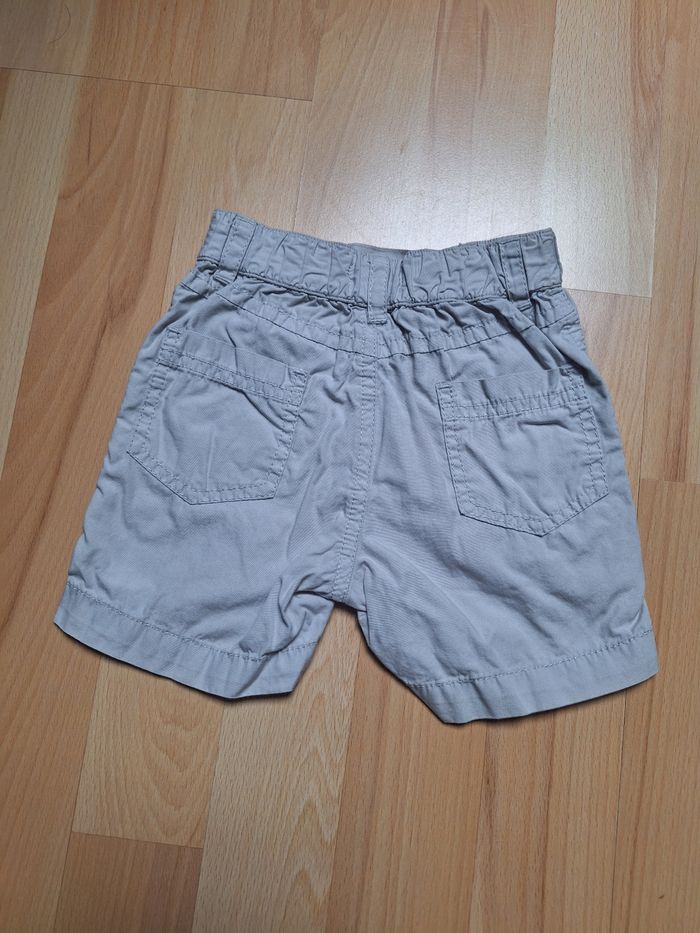 Short gris - photo numéro 2