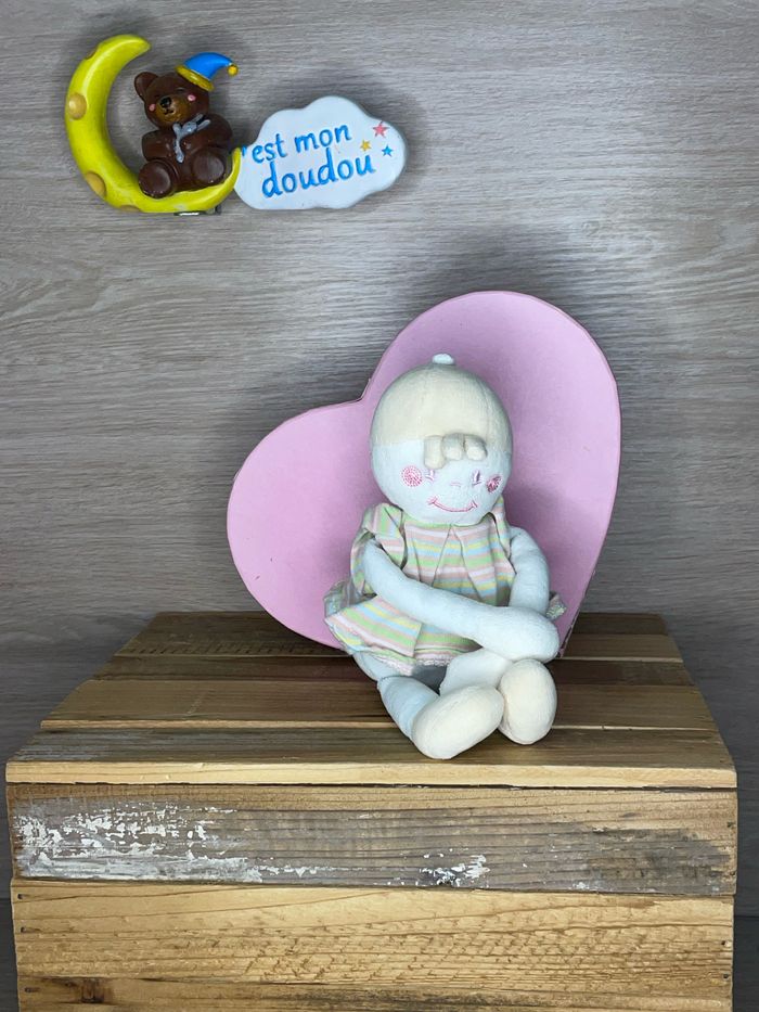 SDO117 doudou poupée 👧🏼 sucre d’orge
