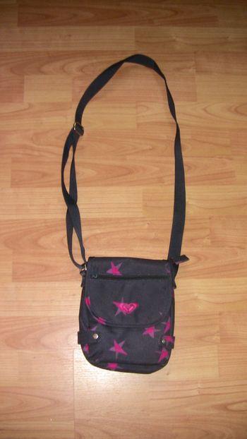 Pochette Roxy parme et fushia