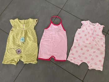 Lot ensemble barboteuse Combishort short vêtement été bébé fille 6 mois