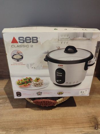 Cuiseur SEB neuf 