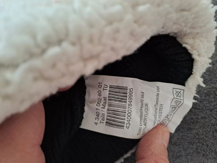 Bonnet - photo numéro 2