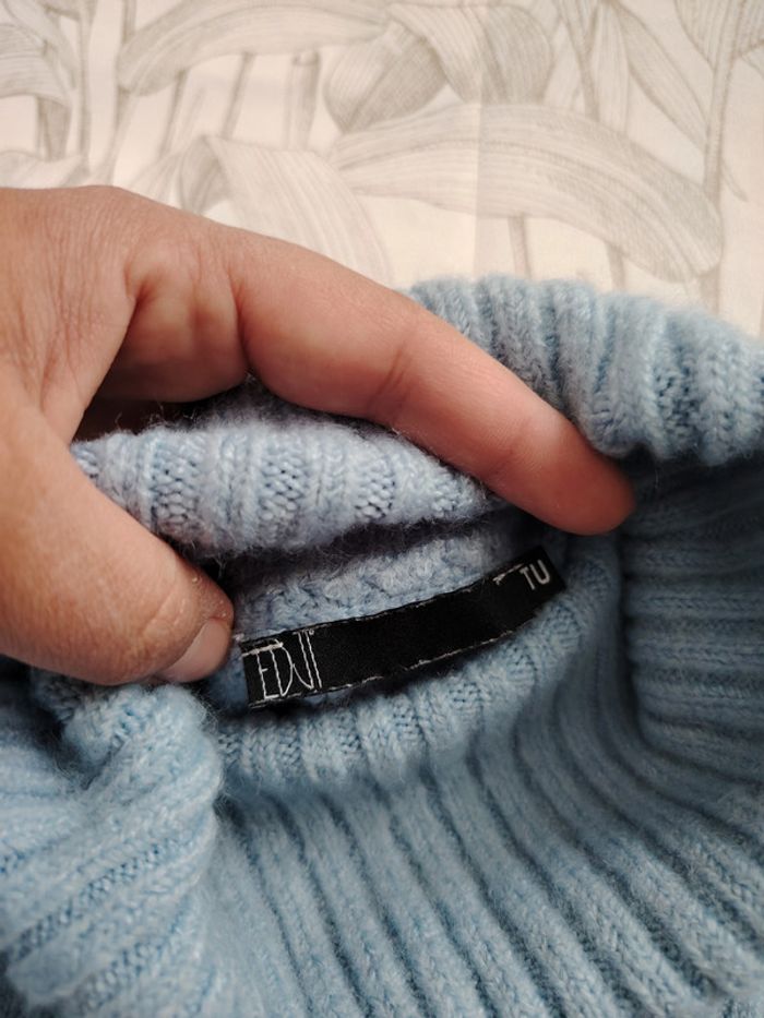 pull bleu - photo numéro 3