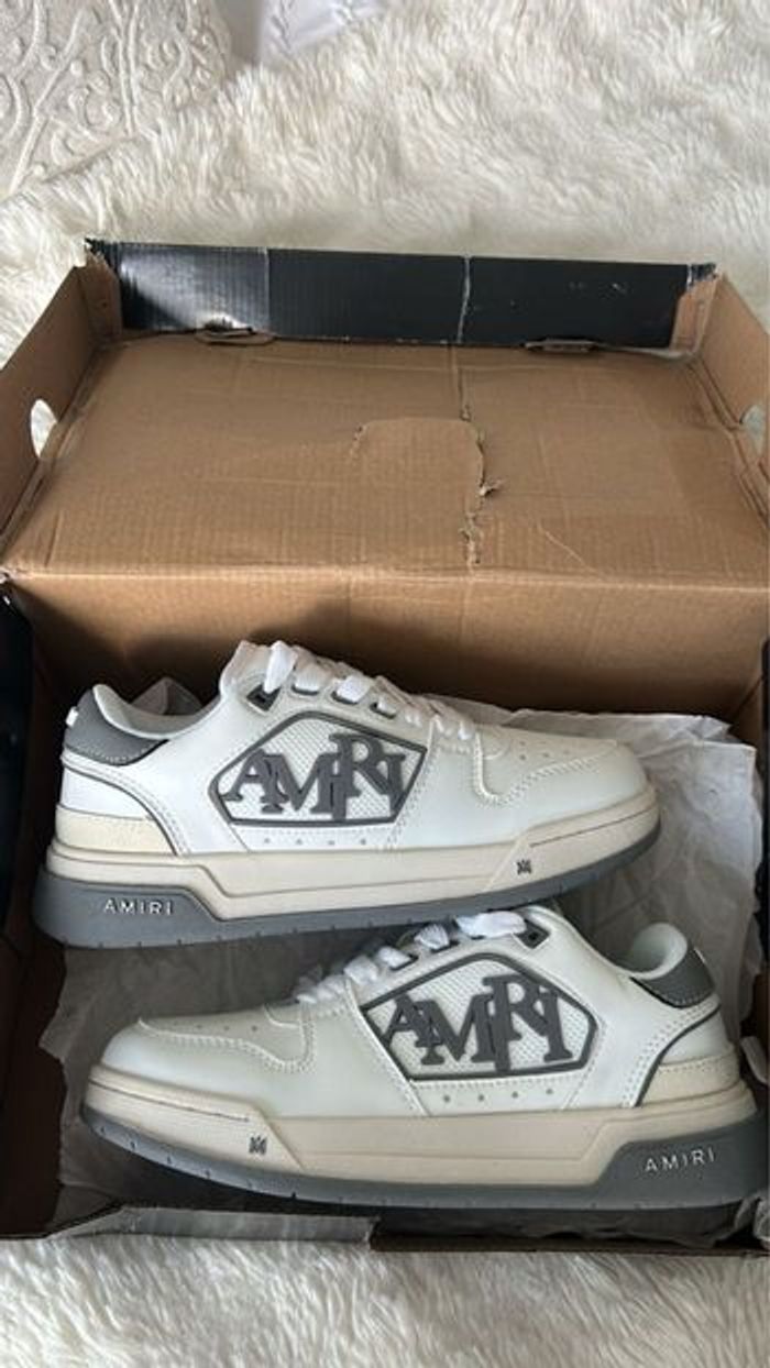 Baskets blanche et grise - photo numéro 5