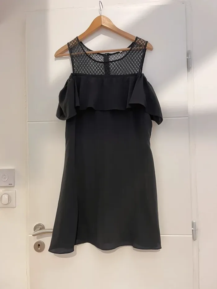 Superbe Robe noire avec dentelle Naf Naf 🌸 42 - photo numéro 8