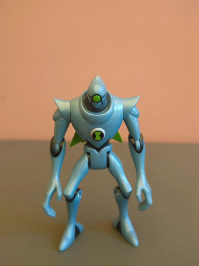figurine ben 10 alien