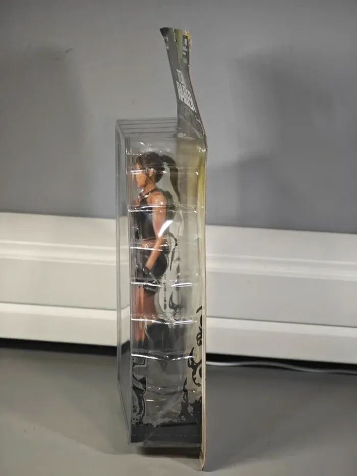 Figurine Neca Tomb Raider Underworld : Lara Croft 18cm neuve avec boîte - photo numéro 8