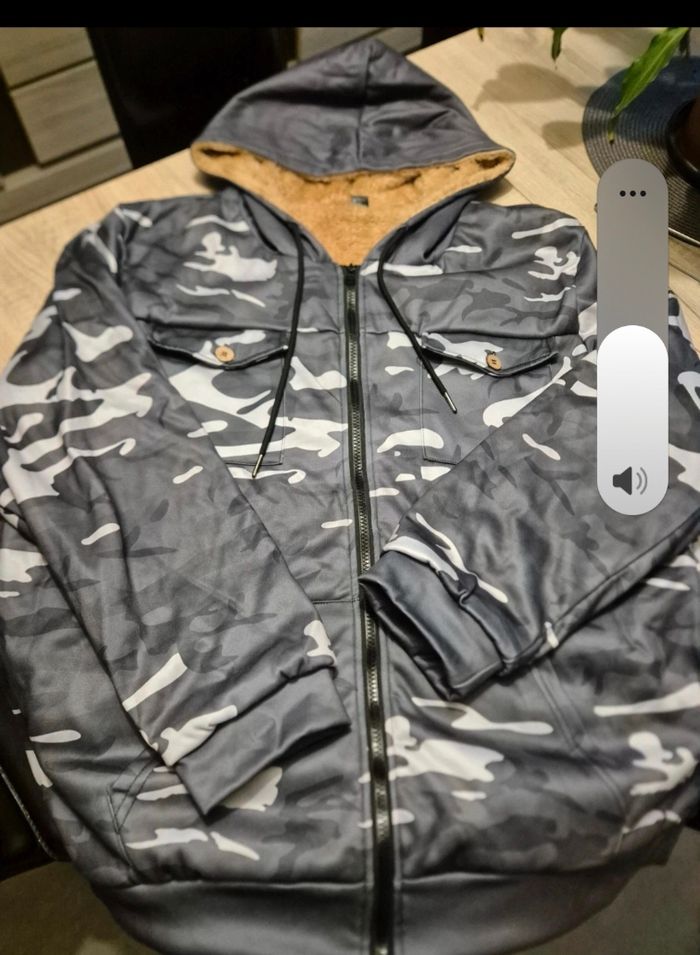 Sweat fourré a fermeture eclair - photo numéro 3