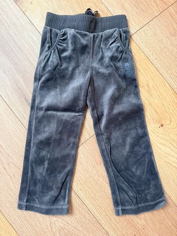 Pantalon jogging velours Okaidi en 3ans