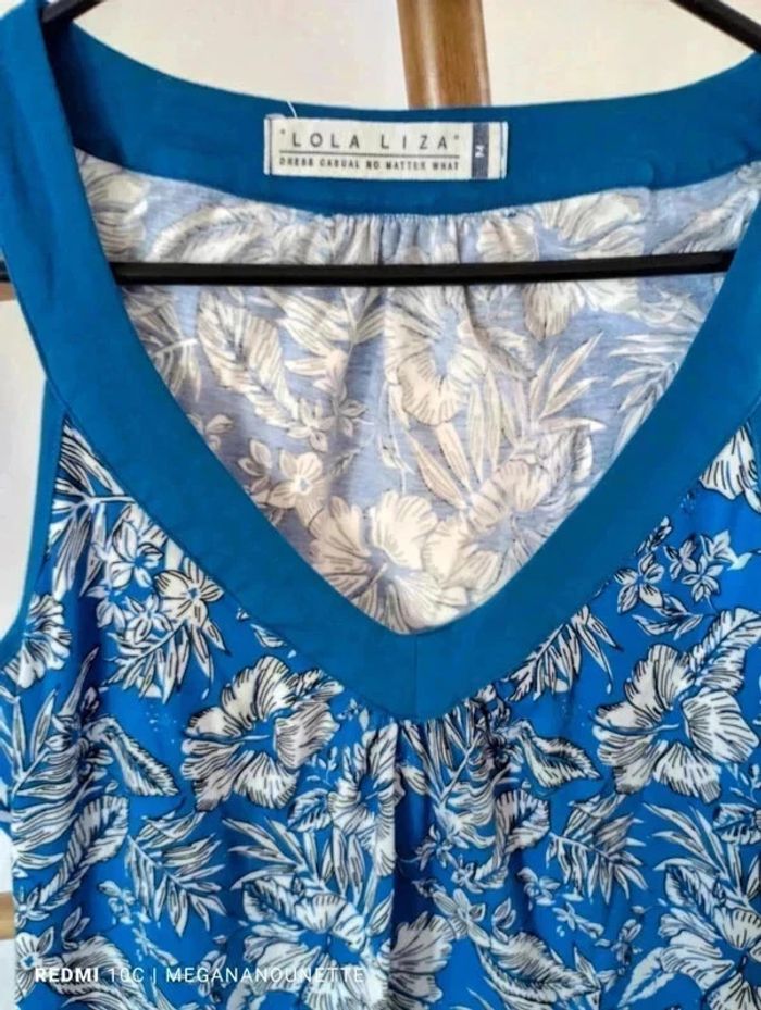🌸 Jolie robe sans manches de la marque Lola Liza, taille M (38) - photo numéro 3