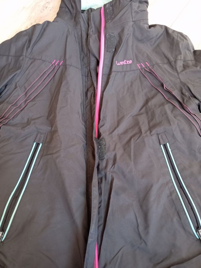 Veste de ski noir, rose et bleu en 8 ans. Très bon état  Wedze - photo numéro 2