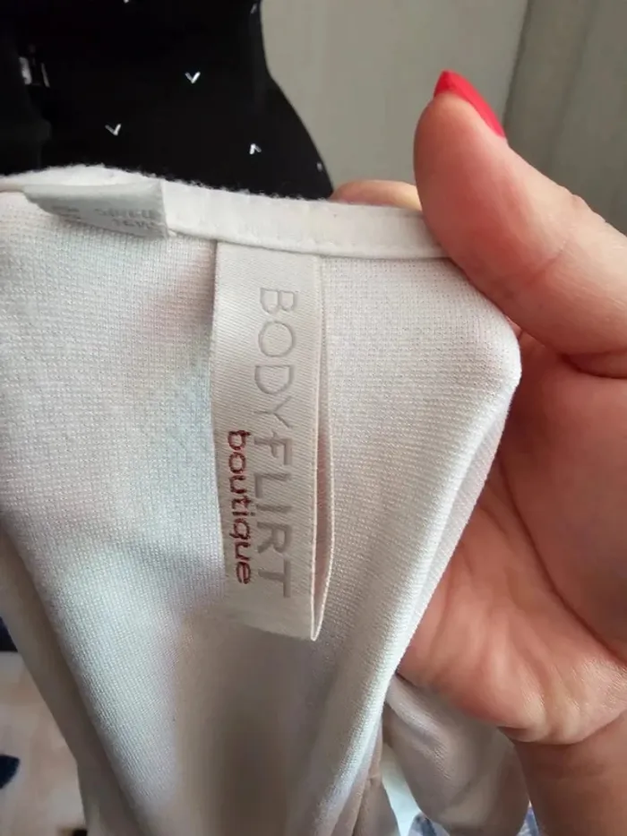 Robe élégante Bodyflirt noir & blanc | Taille 52 (6XL) | Très bon état - photo numéro 3
