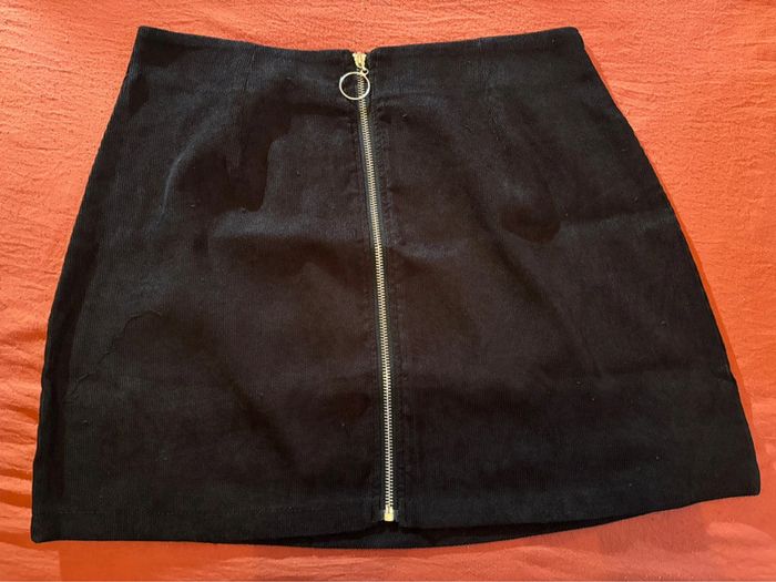 Jupe en velours côtelé avez zip