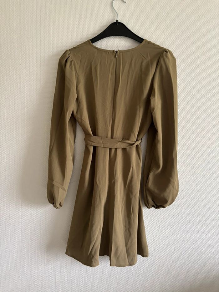 Robe verte kaki - photo numéro 4