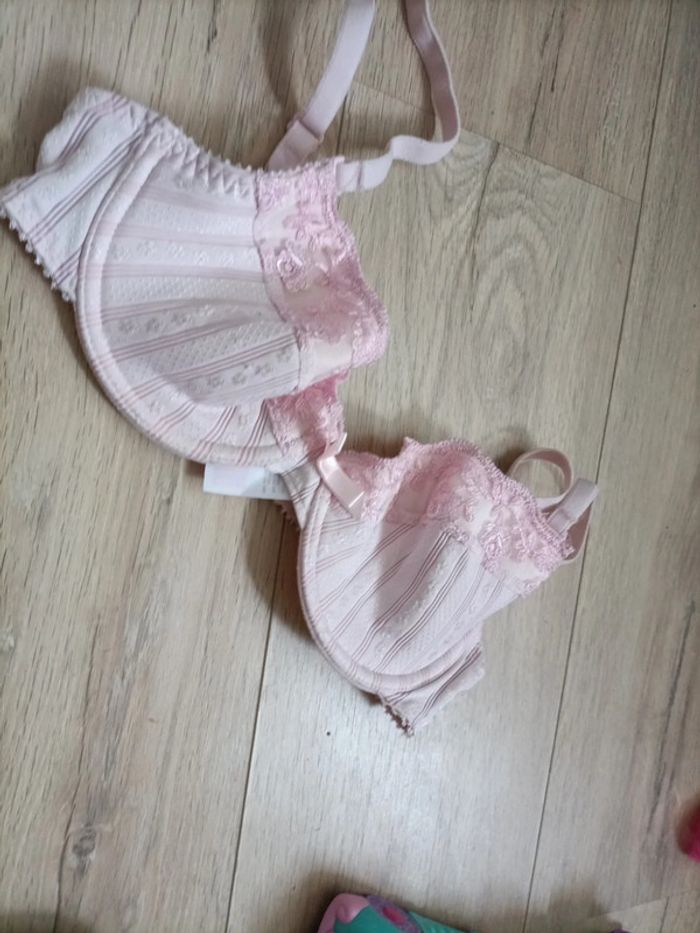 Soutien gorge - photo numéro 2