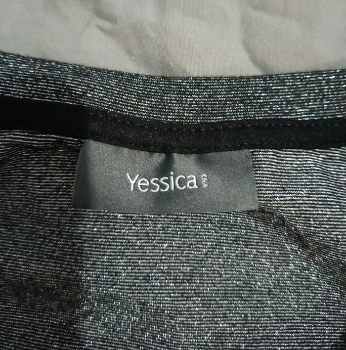 Haut brillant argenté - photo numéro 3