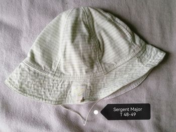 Chapeau bébé T 48-49