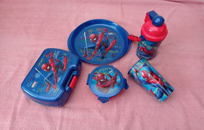 Spiderman - Lot vaisselle NEUF