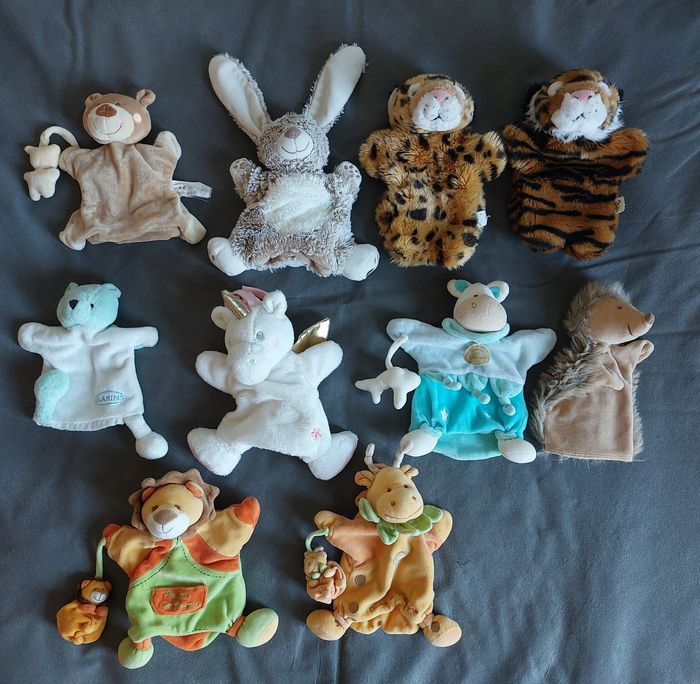 Lot 10 doudous marionnettes animaux