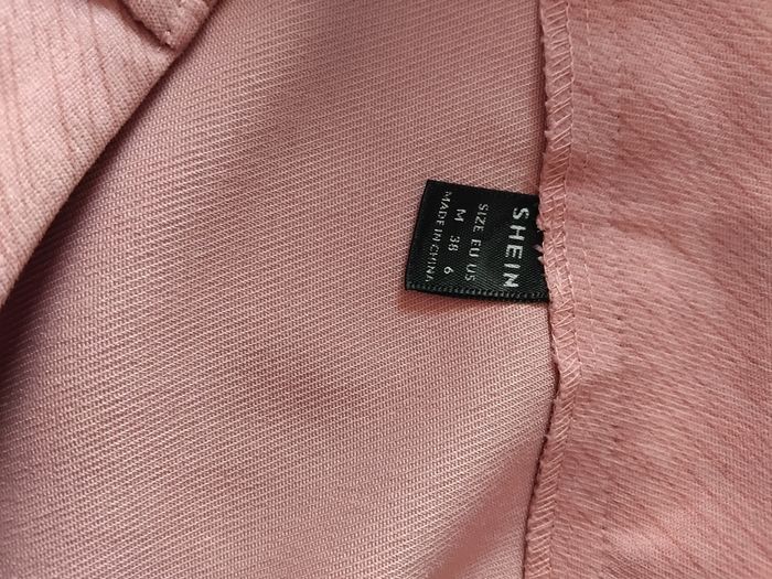 Mini jupe rose - photo numéro 3