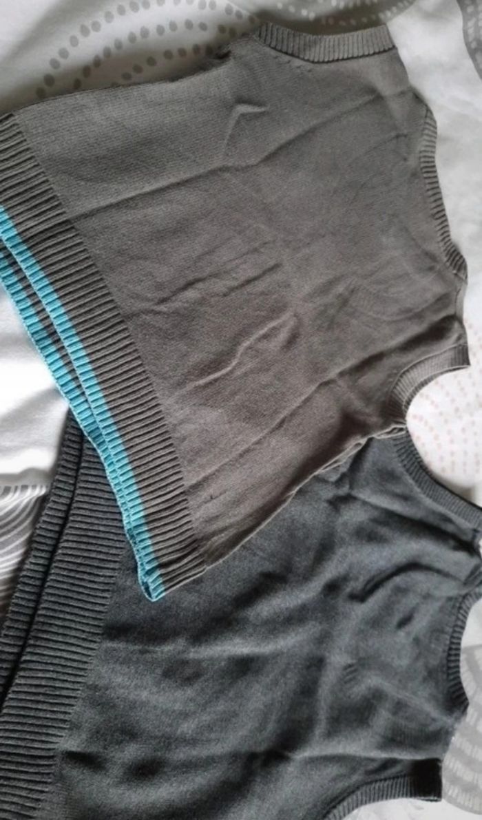 Lot de pulls sans manches gris 4A - photo numéro 3