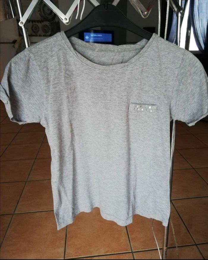 Tee shirt taille 32