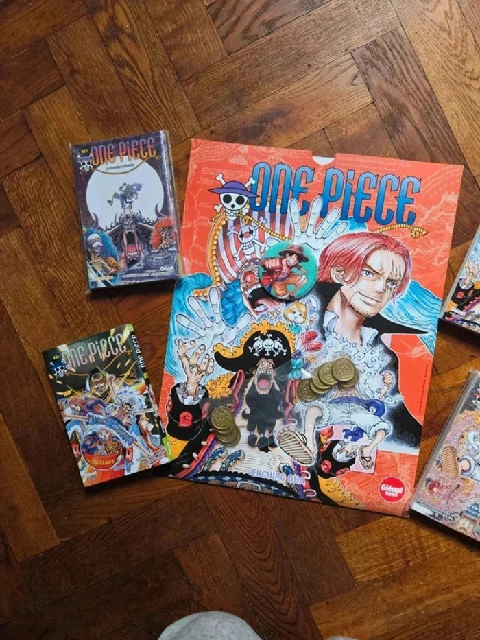 Gros lot Onepiece + la nuit Onepiece 2023 et 2024 - photo numéro 2