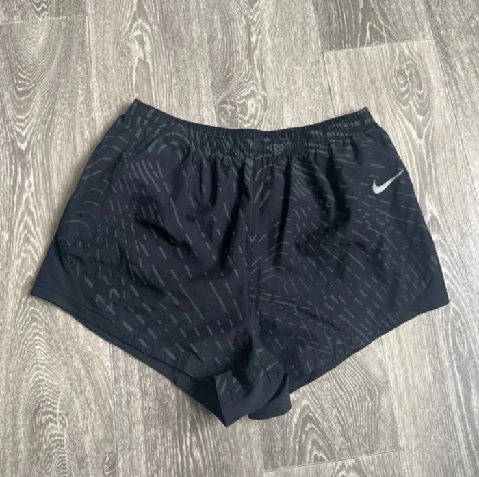 Short Nike running - photo numéro 2