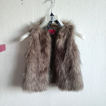 Gilet fausse fourrure 4 ans