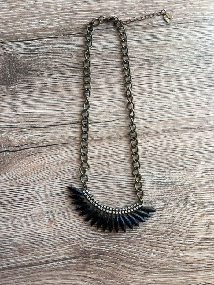 Collier doré noir