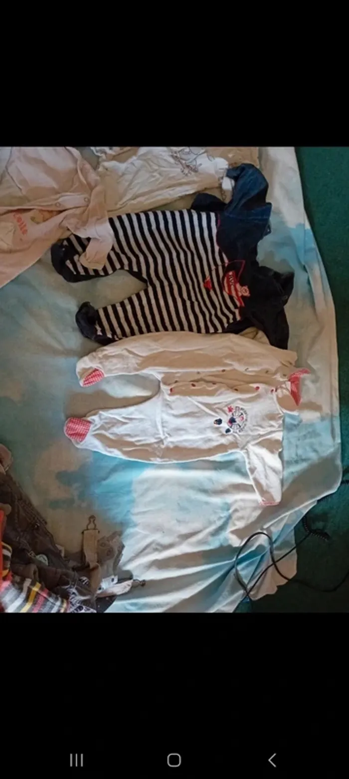 Lot pyjamas 6mois - photo numéro 2