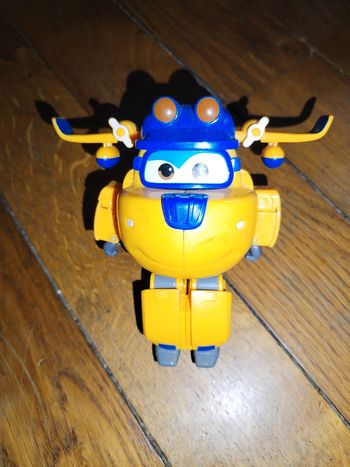Super wings Donnie