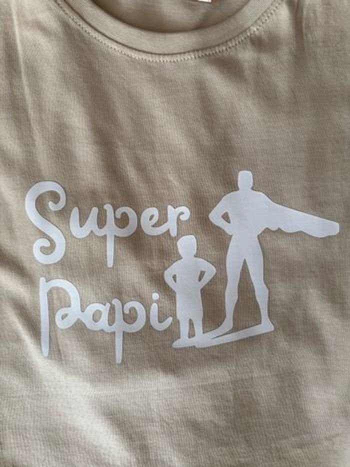 T-shirt « Super Papi » - photo numéro 2