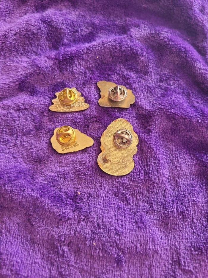 Lot de 4 pin's broche barbie vintage - photo numéro 3