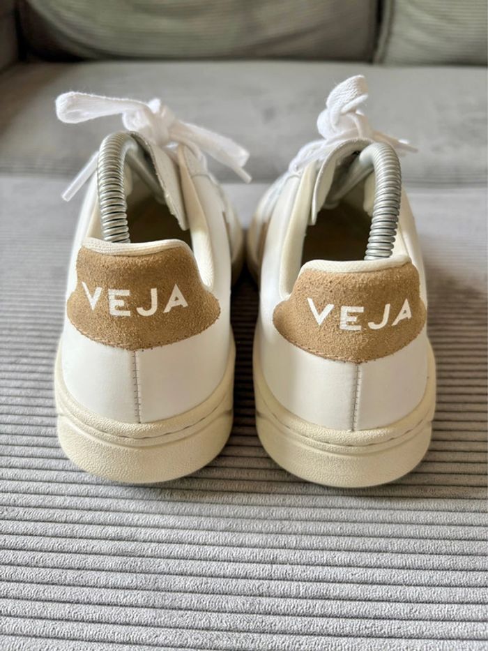 Chaussures veja V12 blanches et marrons / taille 39 - photo numéro 4