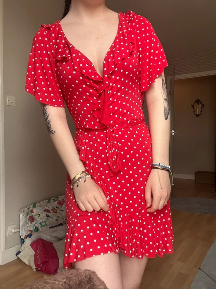 Robe rouge à pois - photo numéro 4